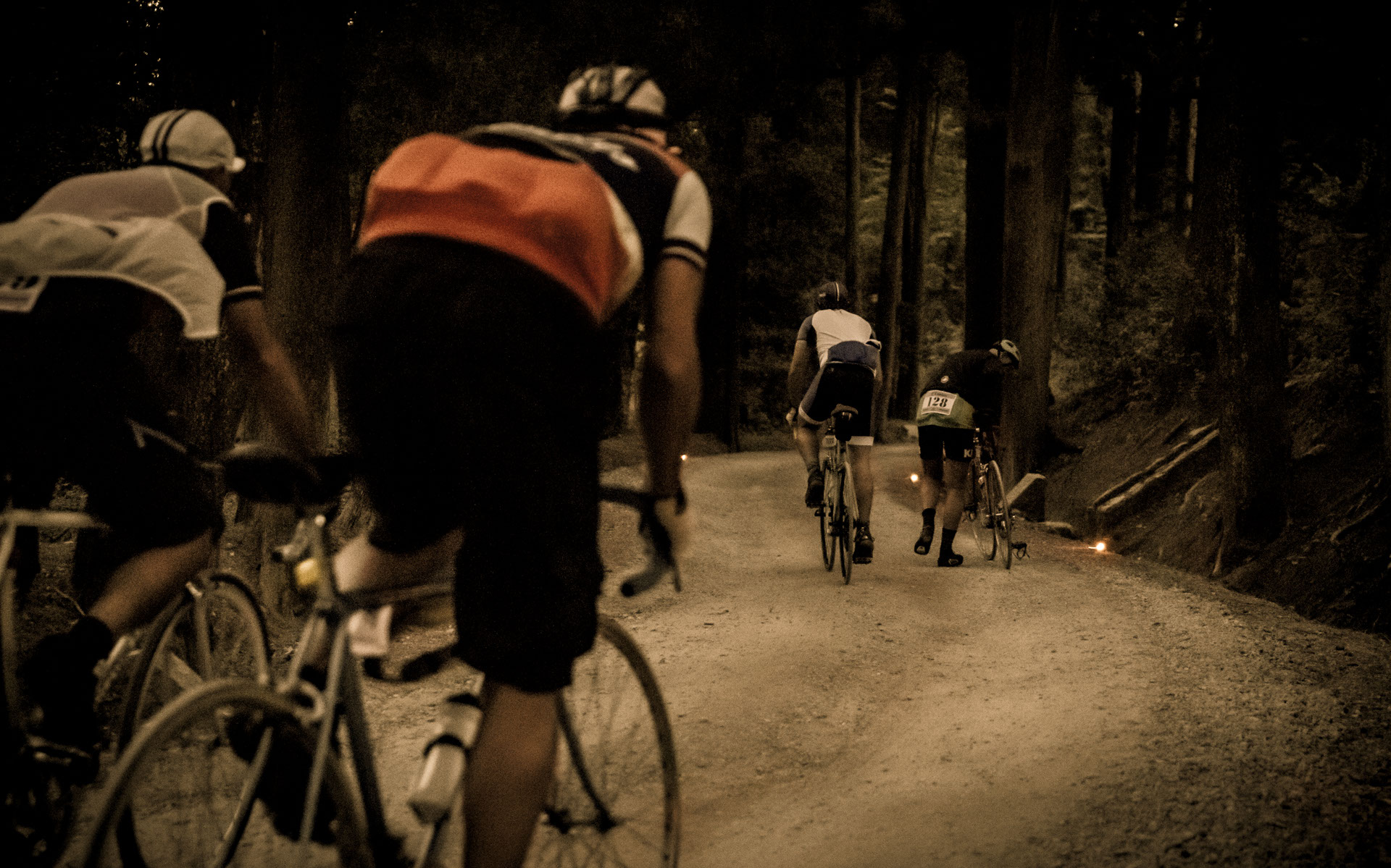 L'Eroica 2014 Foto Biciclette in Salita a Spinta