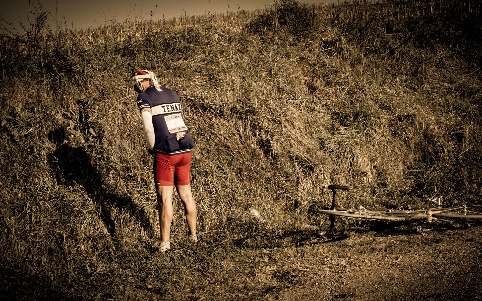 L'Eroica 2014 Foto Ciclista Fermo per Fare Un Bisognino